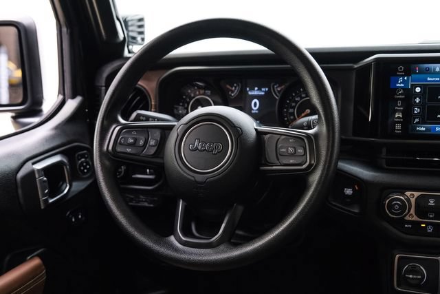 Used 2025 Jeep Gladiator Sport AWD/4WD image 57