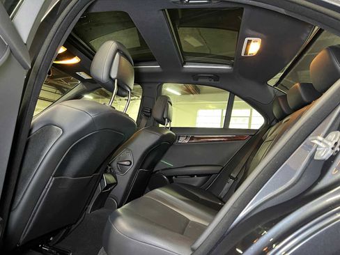 Used 2011 Mercedes-Benz C 300 4MATIC Sedan image 17
