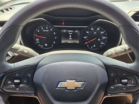Certified 2021 Chevrolet TrailBlazer LT w/ Convenience Package FWD image 30