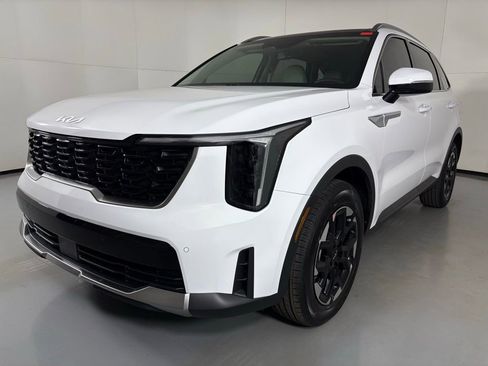 New 2026 Kia Sorento S w/ S Panoramic Sunroof Package image 6