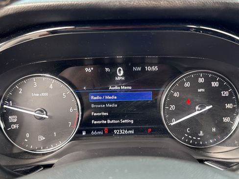 Used 2021 Buick Envision Essence w/ Sport Touring Package FWD image 20