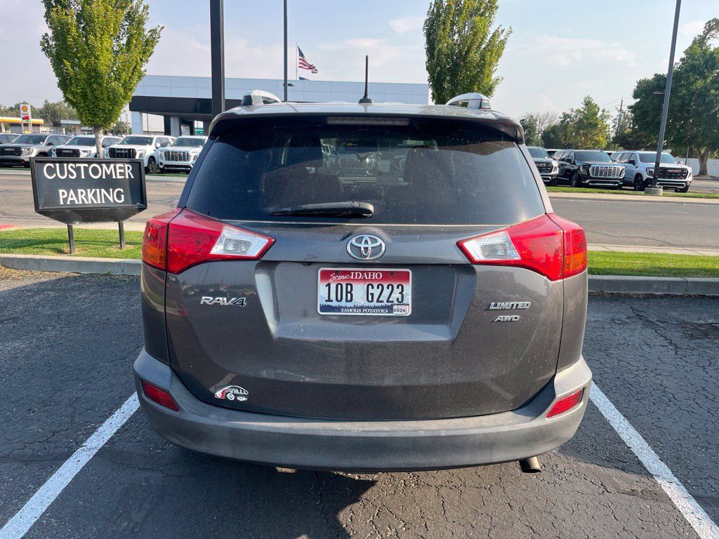 Used 2014 Toyota RAV4 Limited w/ Technology Package AWD/4WD image 4