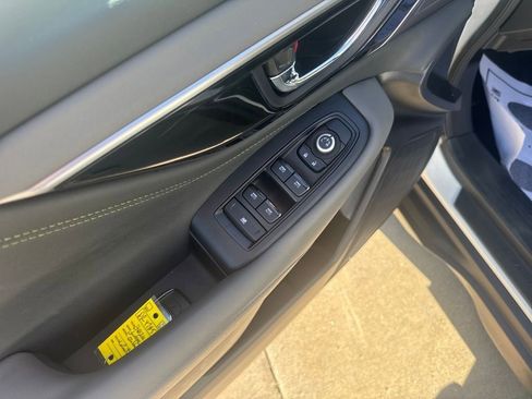 Used 2025 Subaru Outback Onyx Edition AWD/4WD image 12
