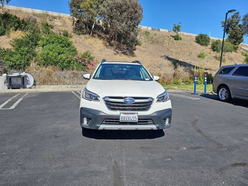 Used 2022 Subaru Outback Limited XT w/ Popular Package #2 AWD/4WD image 2