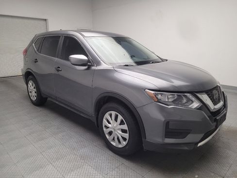 Used 2018 Nissan Rogue S FWD image 13