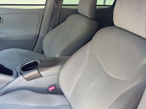 Used 2012 Toyota Prius Two FWD image 9