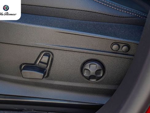 New 2025 Alfa Romeo Stelvio Sprint AWD/4WD image 20