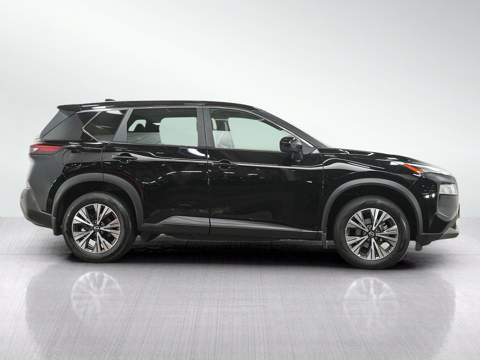 Used 2023 Nissan Rogue SV AWD/4WD image 6