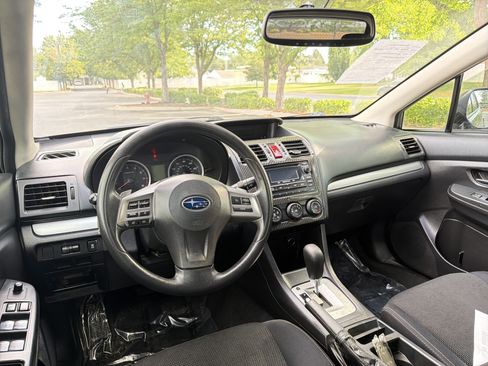 Used 2014 Subaru Crosstrek 2.0i Premium AWD/4WD image 8