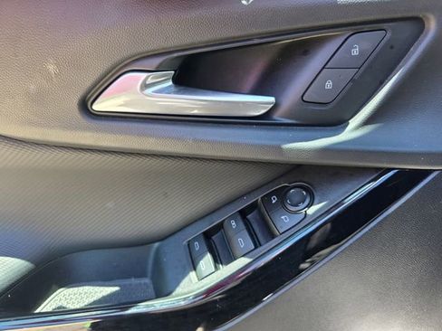 Used 2025 Chevrolet Equinox LT FWD image 53