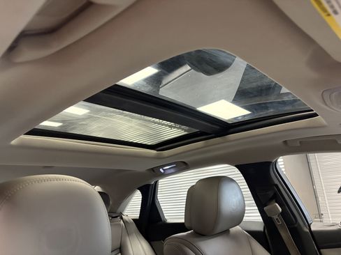 Used 2013 Cadillac XTS Luxury w/ Driver Awareness Package FWD image 9