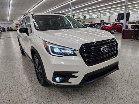 Used 2022 Subaru Ascent Onyx Edition image 3