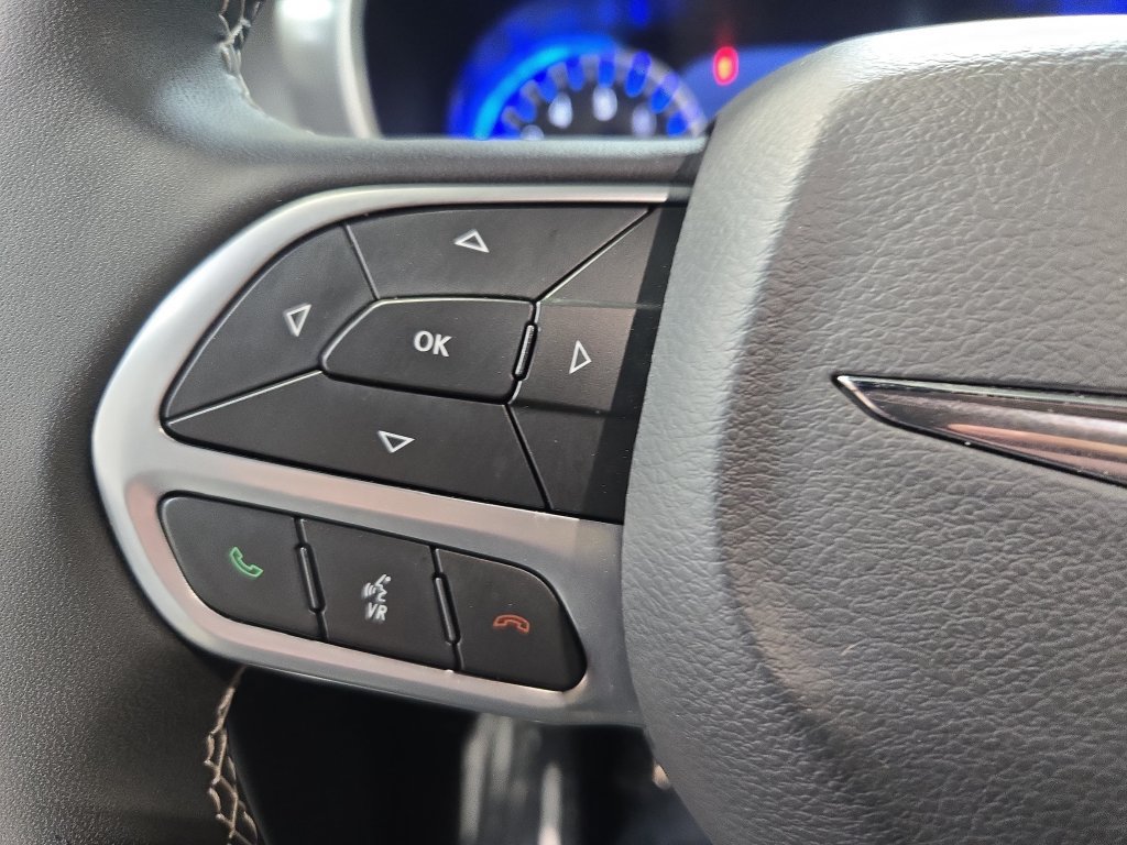 Used 2026 Chrysler Pacifica Select FWD image 22