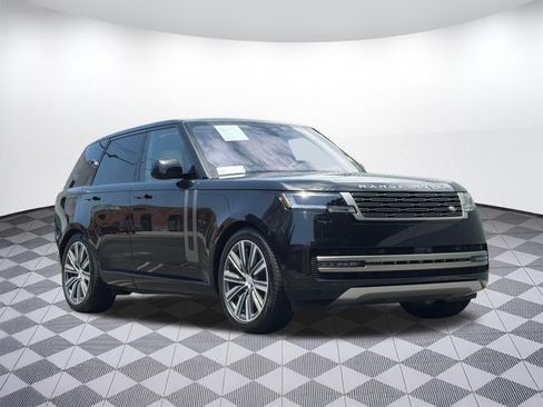 Used 2023 Land Rover Range Rover SE AWD/4WD image 7