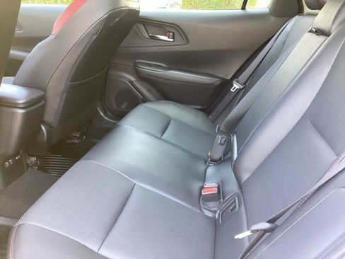 Used 2024 Toyota Prius Prime Premium FWD image 4