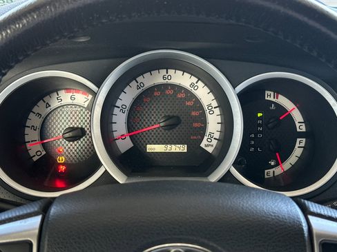 Used 2015 Toyota Tacoma PreRunner w/ TRD Sport Package image 20