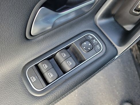 Used 2025 Mercedes-Benz CLA 250 4MATIC image 19