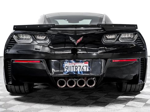 Used 2017 Chevrolet Corvette Z06 RWD image 7