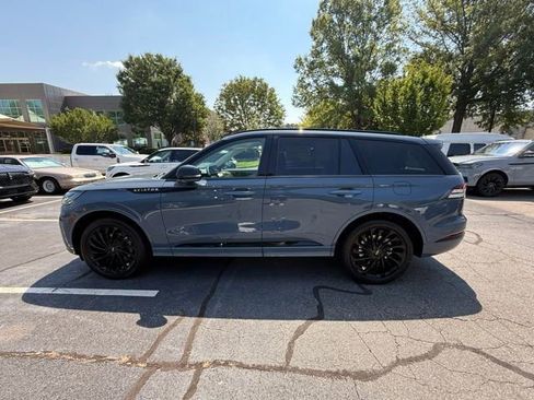 New 2025 Lincoln Aviator Reserve w/ Luxury Package image 3