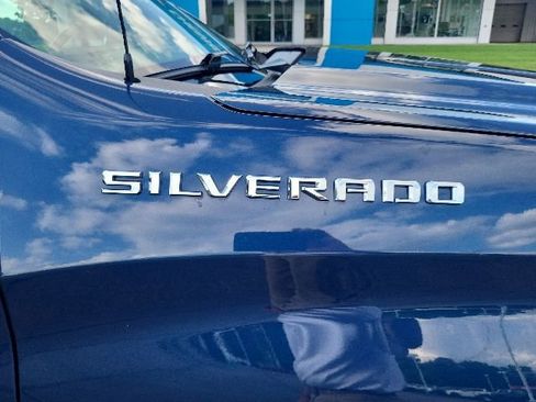 Used 2022 Chevrolet Silverado 1500 LTZ w/ LTZ Premium Package AWD/4WD image 5