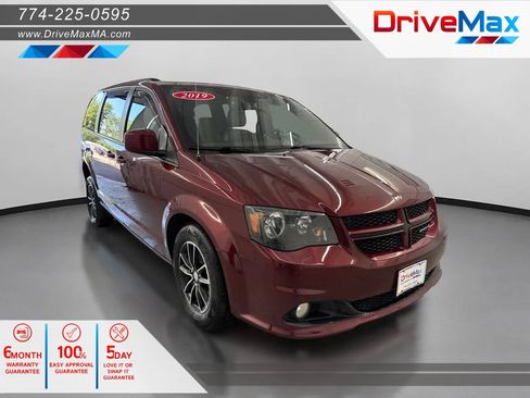 Used 2019 Dodge Grand Caravan GT FWD image 1