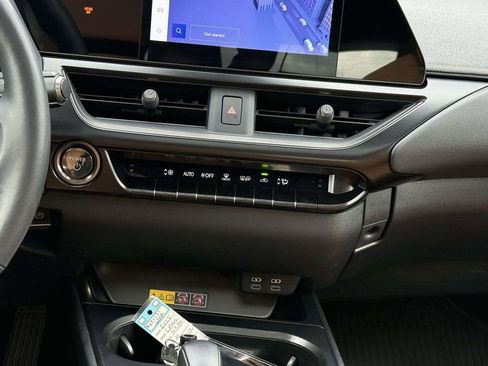 Used 2025 Lexus UX 300h AWD image 18