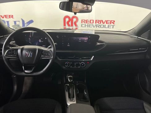 Used 2024 Buick Envista Preferred w/ Convenience I Package image 13