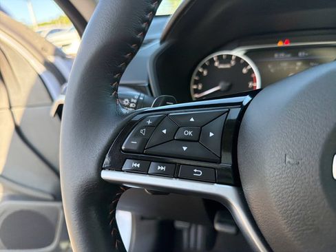 Used 2023 Nissan Altima 2.5 SR w/ SR Premium Package FWD image 35