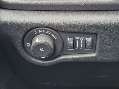 New 2026 Chrysler Pacifica Select w/ S Appearance Package AWD/4WD image 11