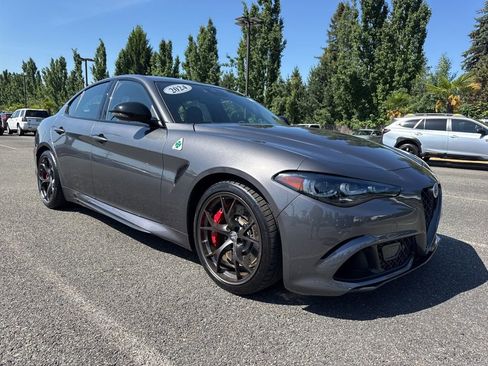 Used 2024 Alfa Romeo Giulia Quadrifoglio w/ Active Assist Plus Package RWD image 8