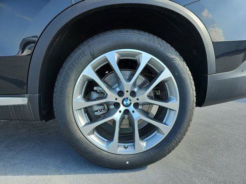 New 2026 BMW X5 xDrive40i w/ Parking Assistance Package image 35