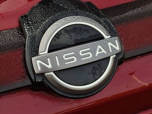 Used 2023 Nissan Kicks SR w/ SR Premium Package FWD image 24