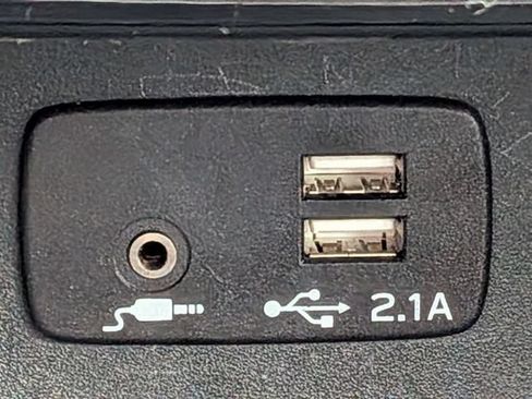 Used 2023 Subaru Forester Touring AWD/4WD image 26