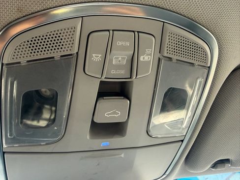 Used 2016 Hyundai Sonata Limited w/ Option Group 04 FWD image 30