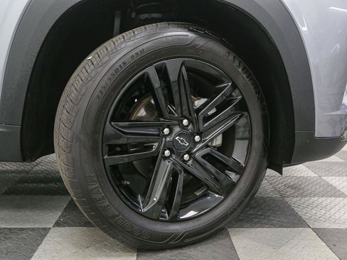 Used 2025 Chevrolet Trax ACTIV w/ Sunroof Package FWD image 15