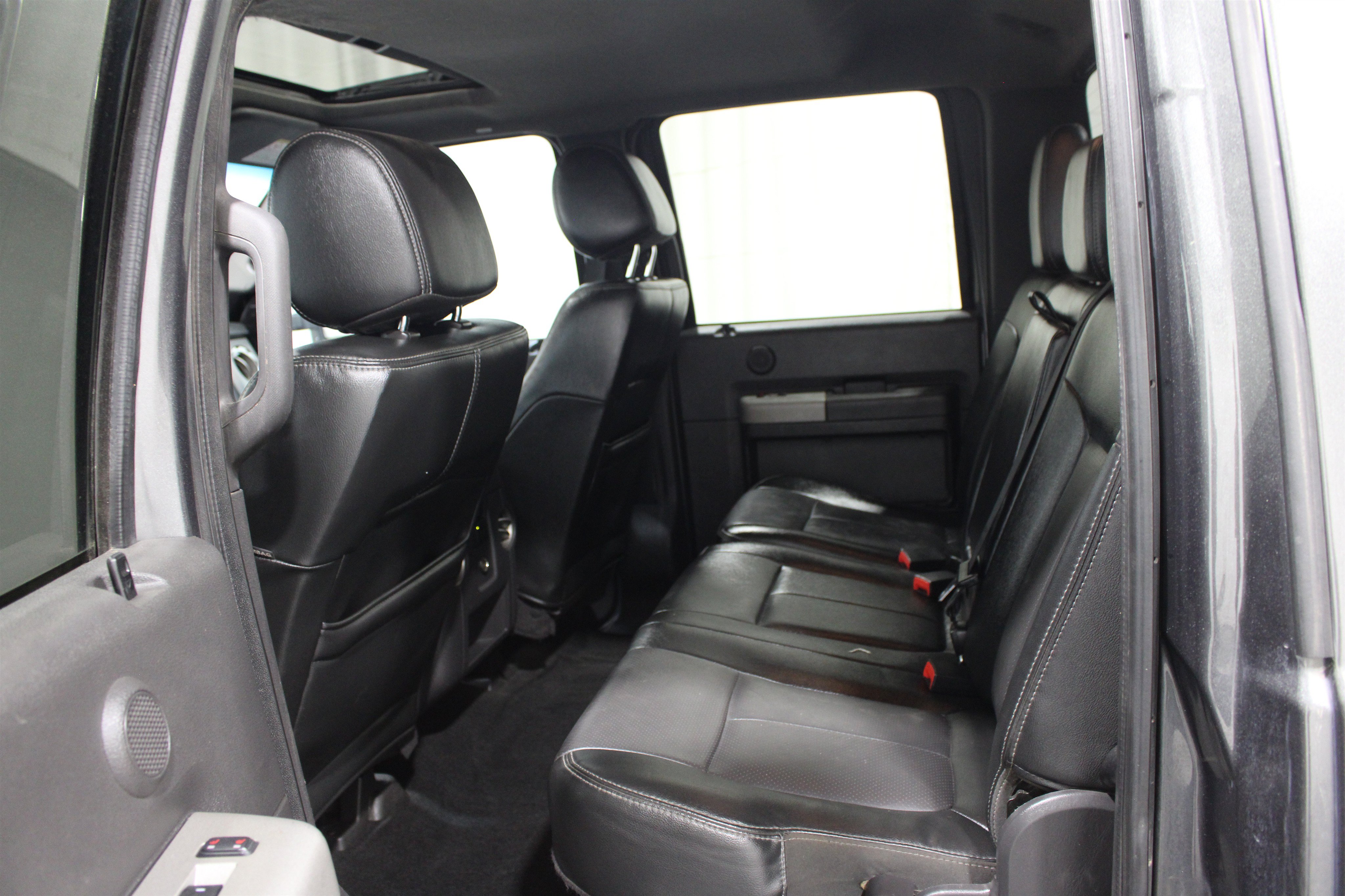 Used 2016 Ford F350 Lariat w/ Lariat Ultimate Package AWD/4WD image 21