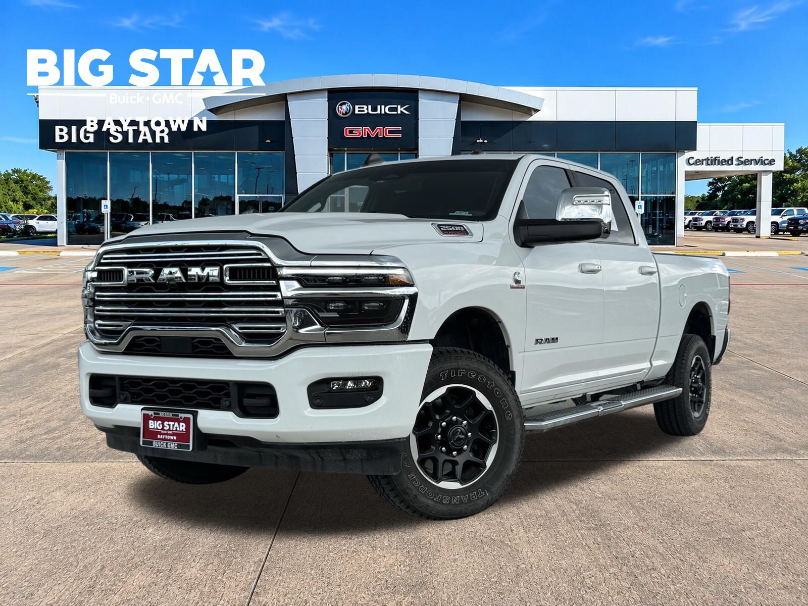 Used 2025 RAM 2500 Laramie AWD/4WD image 1