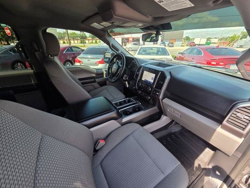 Used 2019 Ford F150 XLT w/ Equipment Group 302A Luxury AWD/4WD image 17