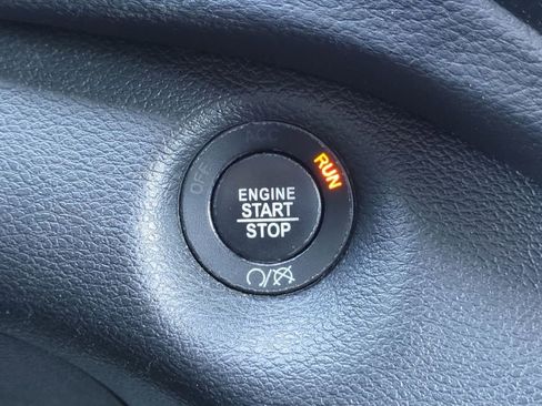 Used 2020 Jeep Cherokee High Altitude image 30