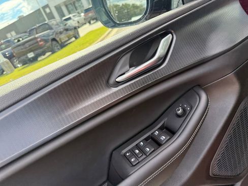 New 2025 Jeep Grand Cherokee Altitude image 11