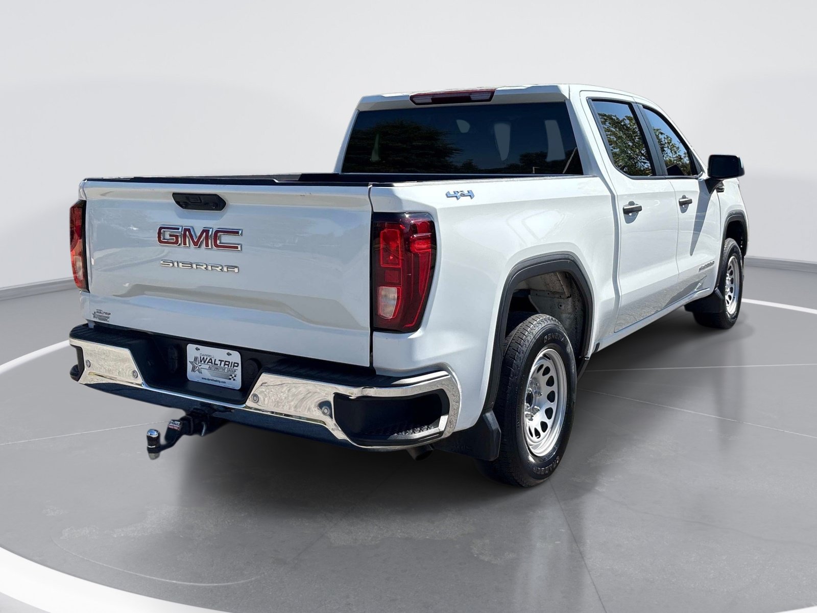 Used 2024 GMC Sierra 1500 Pro w/ Pro Value Package AWD/4WD image 8