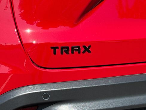 Used 2026 Chevrolet Trax RS w/ Driver Confidence Package FWD image 27