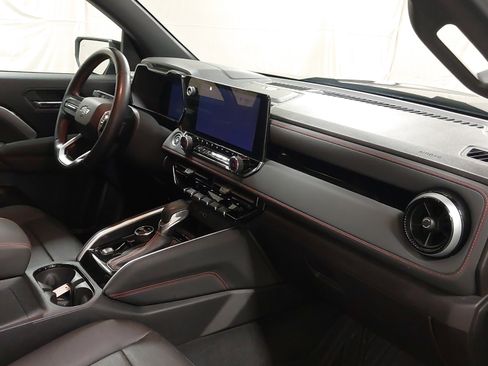 Used 2023 Chevrolet Colorado Z71 w/ Z71 Convenience Package 2 image 28