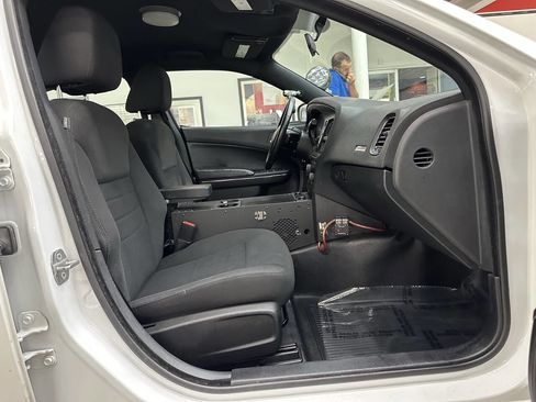 Used 2014 Dodge Charger Police w/ Street Appearance Group image 17