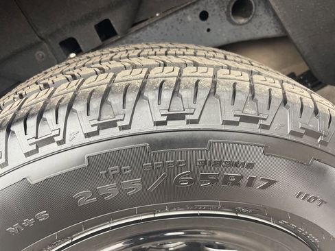 Used 2024 Chevrolet Colorado W/T w/ WT Convenience Package II image 35