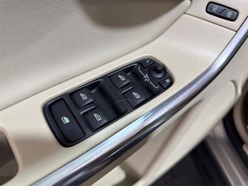 Used 2013 Volvo XC60 3.2 image 27