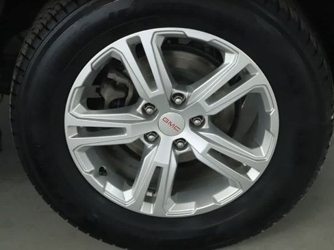 Used 2018 GMC Terrain SLE w/ Driver Convenience Package image 39