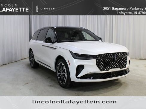 New 2026 Lincoln Nautilus Reserve image 1