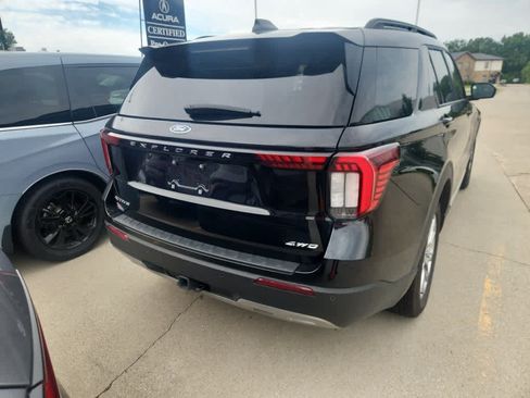 Used 2025 Ford Explorer Active w/ Active Comfort Package AWD/4WD image 6