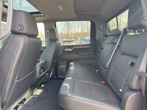 Used 2025 GMC Sierra 3500 Denali w/ Denali Reserve Package image 13